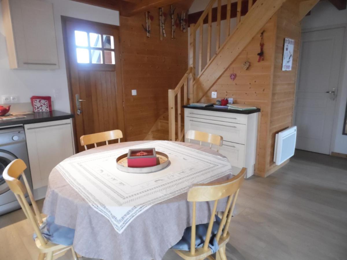 Chalet Des Clarines Saint-Genès-Champespe Esterno foto