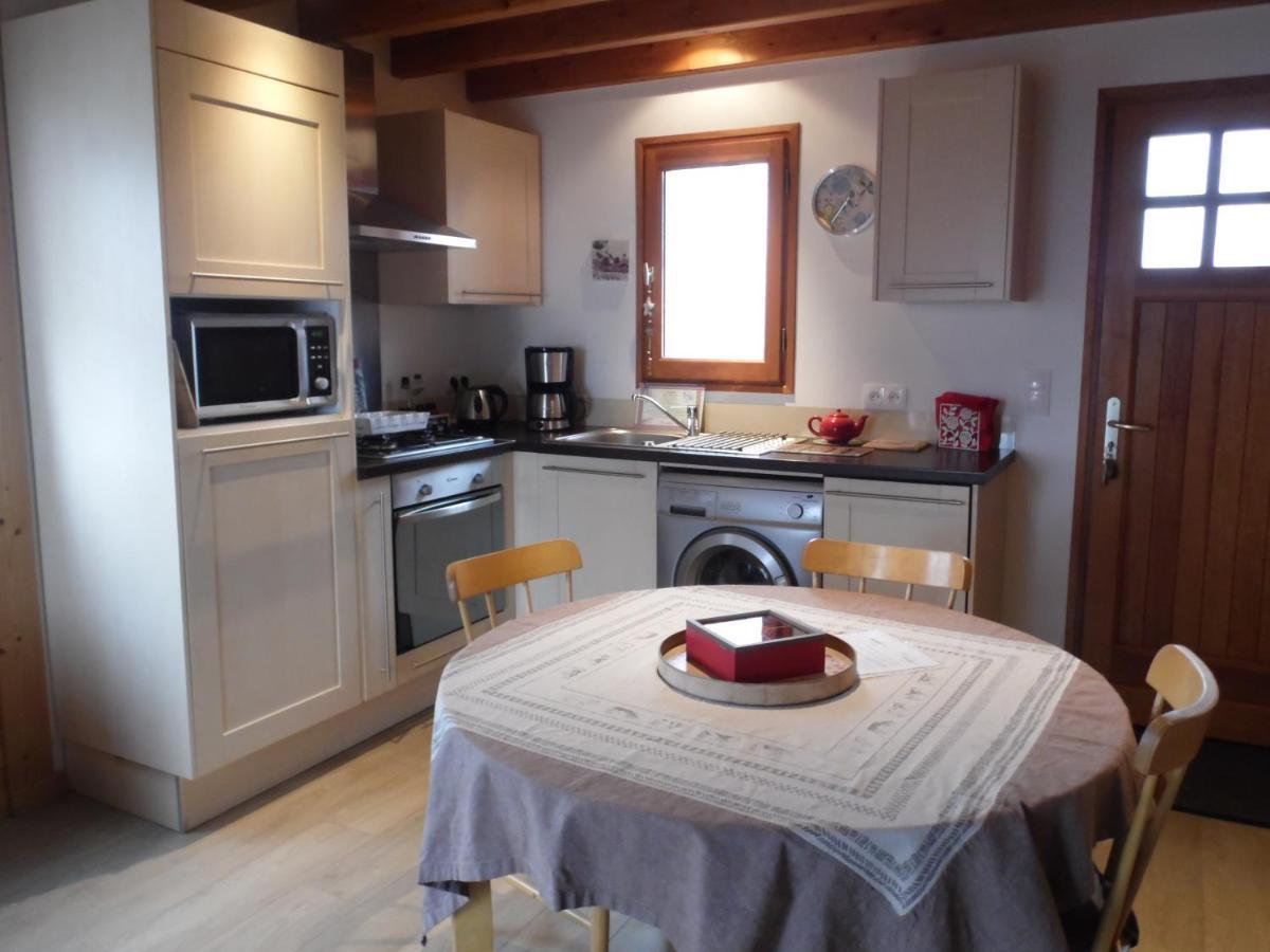 Chalet Des Clarines Saint-Genès-Champespe Esterno foto